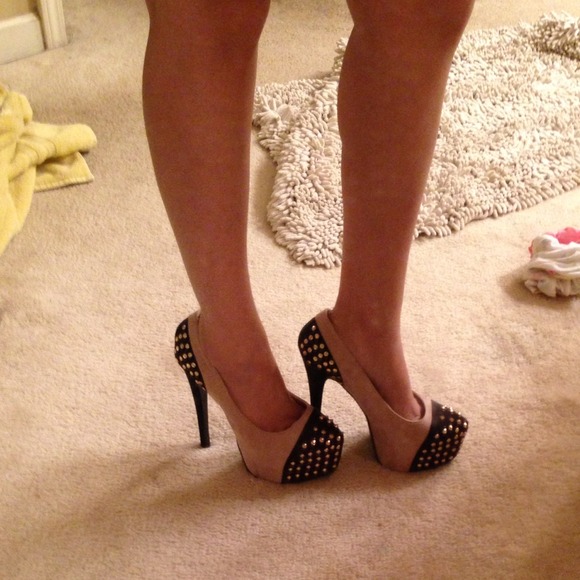 HOST PICK!! Sexy high heels - Picture 4 of 4