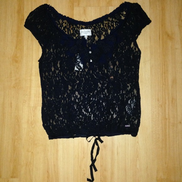 NWT Gilly Hicks lace short sleeve top (navy)