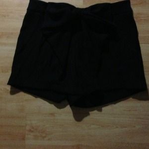 Audrey 3+1 bow shorts
