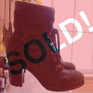 🚫SOLD!🚫 Hunter Green Suede Lace-ups