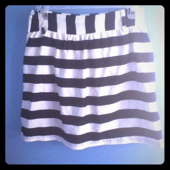 Striped skirt