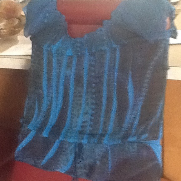 Sheer capped sleeved print top