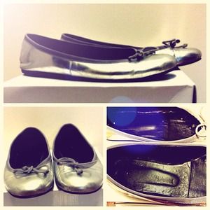 ✨SOLD✨ Kate Kuba Metallic Flats, sz 6 (EU36 1/2)
