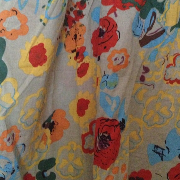 DONATED Green Flowy Top - Picture 3 of 3