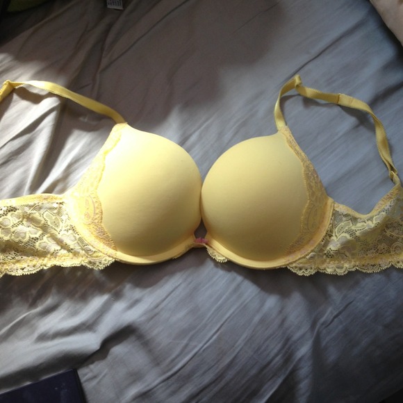 🚫Sold🚫Dream Angels bra 32D