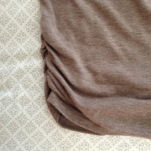 Brown cowl neck tee w/ruched sides, so flattering! - Picture 3 of 3