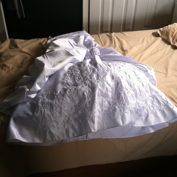 Kids love communion dress