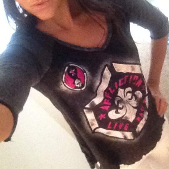Brand new Affliction 3/4 length sleeve top💕 💣 - Picture 1 of 4