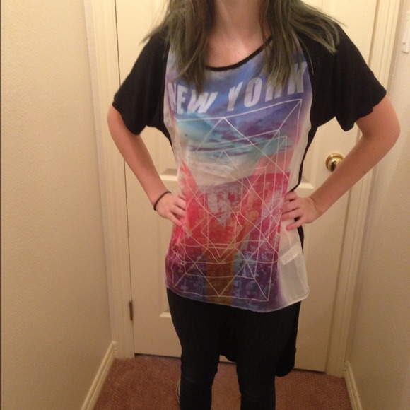 "New York" Hi-Low Shirt🗽🌃 - Picture 2 of 4