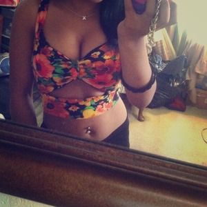 Padded Garden Flower Stomach shirt