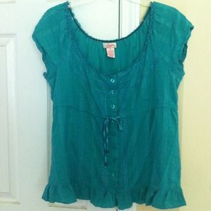 🔴BUNDLE 🔴🎀Sale🎀Candies XL top