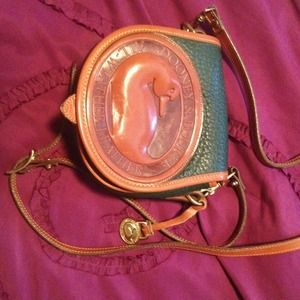 ✂Mini cross body Dooney bag