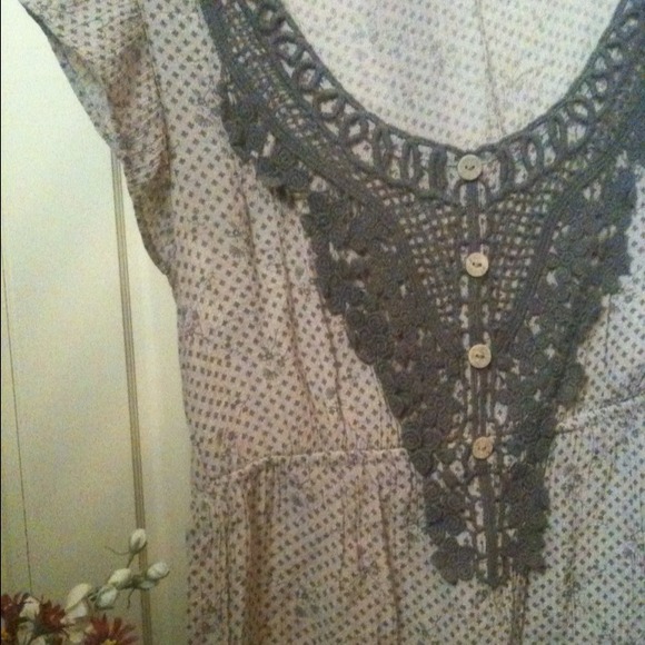 Adorable dress/top 🌷