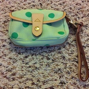 🎉SALE🎉Authentic Dooney & Bourke wristlet