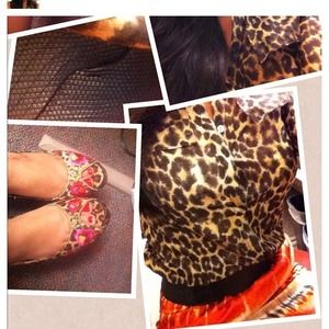 Ann Taylor Cheetah Print Blouse Size 2P 👚traded👗