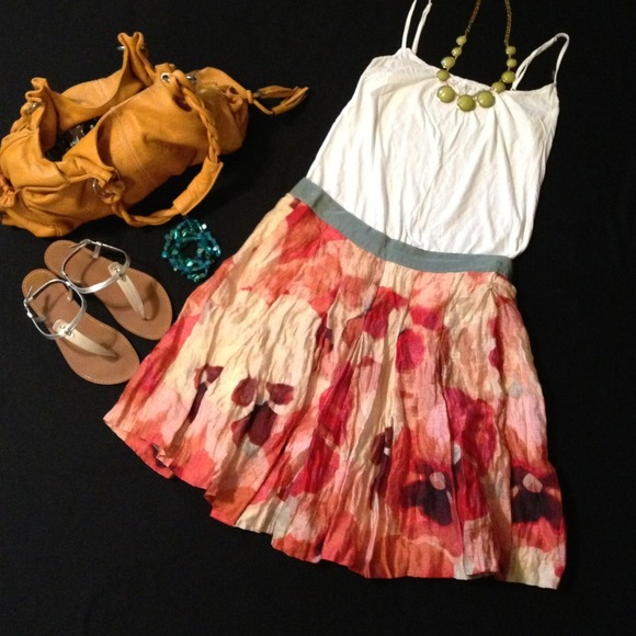 Loft Linen pleated skirt