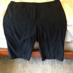 Black wide leg capris