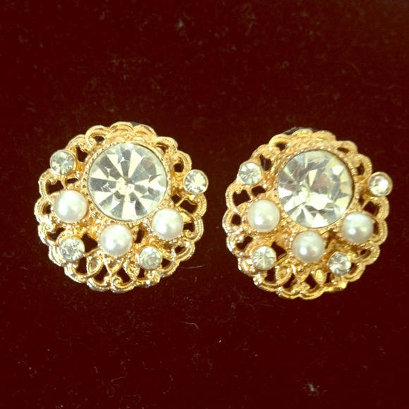 🚫SOLD🚫VINTAGE Earrings