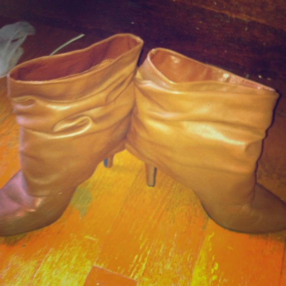Forever 21 heeled booties