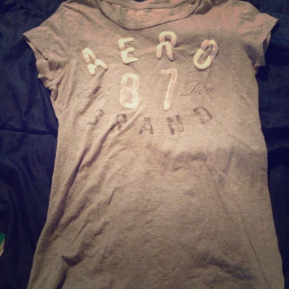Aeropostle gray graphic tee