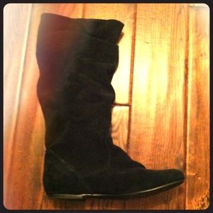 Flat black suede boots