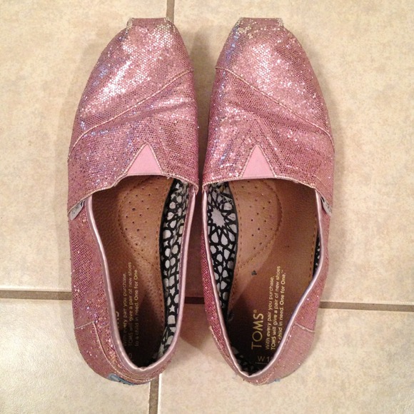 like new pink sparkly TOMS