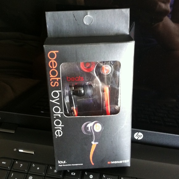 BEATS by Dr. Dre