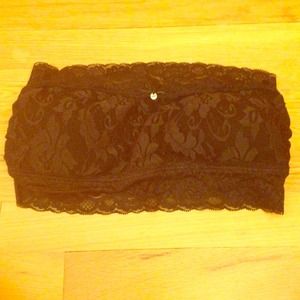 ❌SOLD❌ Black lace bandeau