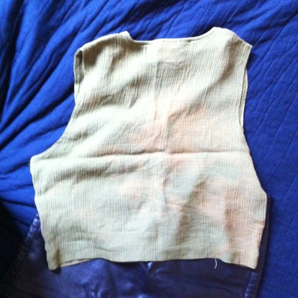 Top - Picture 2 of 2