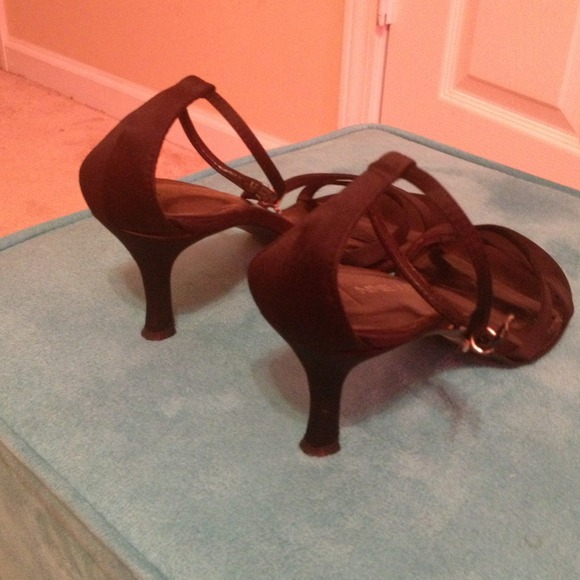 Black Heels - Picture 3 of 3