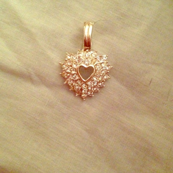 Cute heart charm!