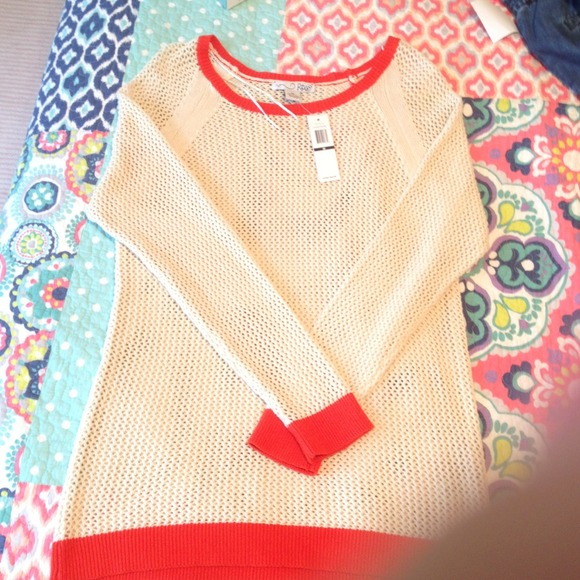 ❗️❗️SOLD❗️❗️crotchet sweater with orange trim. - Picture 2 of 3