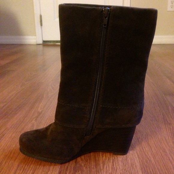 💟KEEPING!💟 Suede Fold-Over Zip Boots - Picture 3 of 4