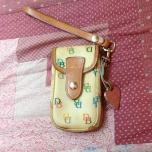 Dooney and Bourke wristlet