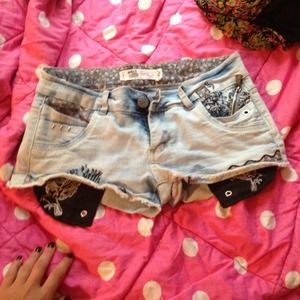 Super cute jean shorts from Australia