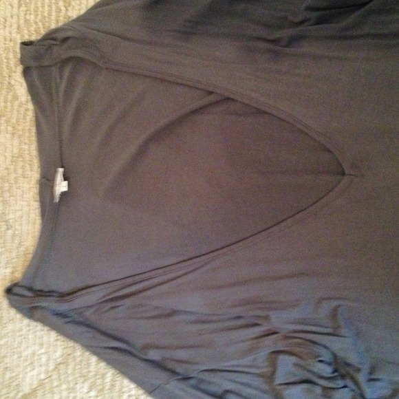 ❗Sale❗Long Grey Shirt with Hood - Picture 2 of 3