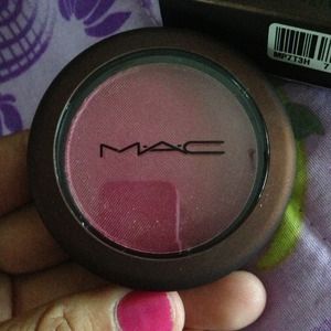 ❌❌SOLD❌❌ Mac temperature rising hot nights blush