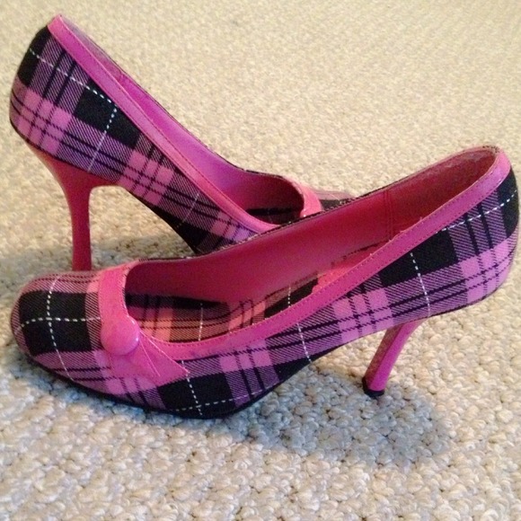 🎀Wild Diva Heels 👠 - Picture 2 of 4