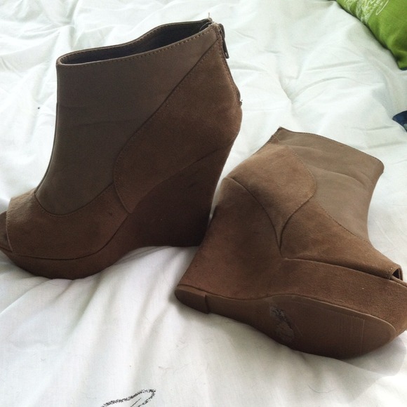 Wedges - Picture 2 of 3