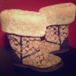 Coach Nikcole Boots (reserved till Friday...)
