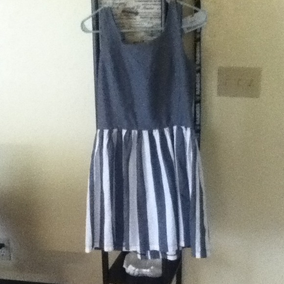 Fashion Forward Dress - Picture 2 of 3