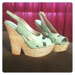 💜Wedges💜 no trade pretty please 🚫