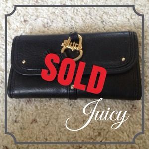 >> HOLD << REDUCED!! Juicy Couture wallet