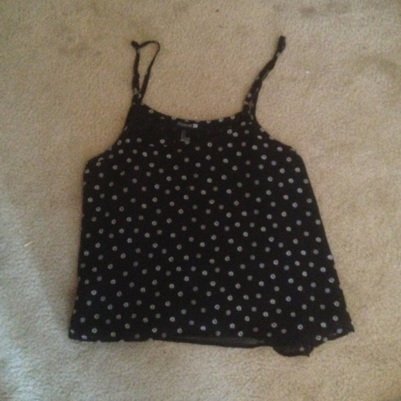 Forever 21 daisy print black crop tank