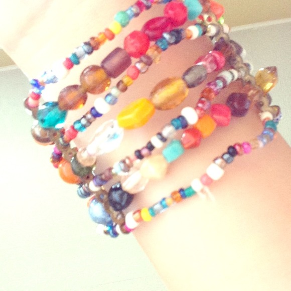 Cute muti strand and color bracelet! 🌺🌺