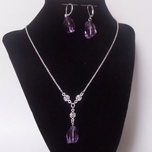 VINTAGE PURPLE FACETED "Y" NECKLACE + EARRINGS
