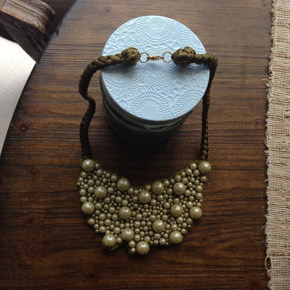 ❌SOLD IN BUNDLE❌ Brand New Anthropologie Necklace