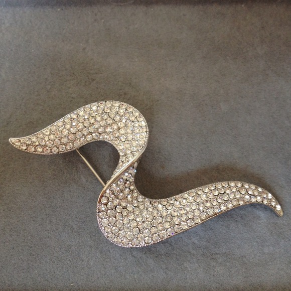 Brooch