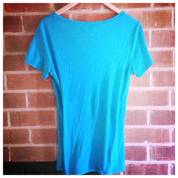 🚫Sold in bundle!🚫Love Pink Blue T-Shirt - Picture 3 of 3