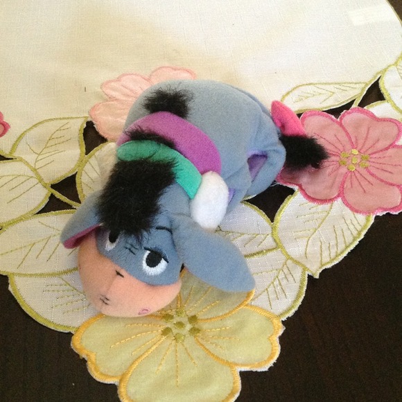 Eeyore hugs you stuff animal